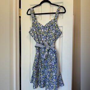 Super cute Vineyard Vines dress, perfect for summer!